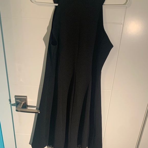 Black and White Formal Office Style Dress - Picture 4 of 4